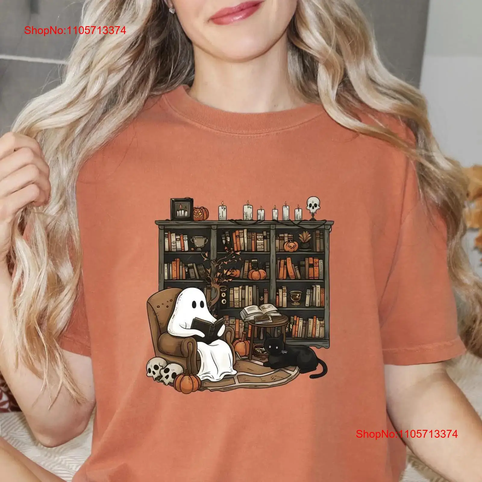 Vintage Fashion Library - Camiseta Bookish Ghost com tema de