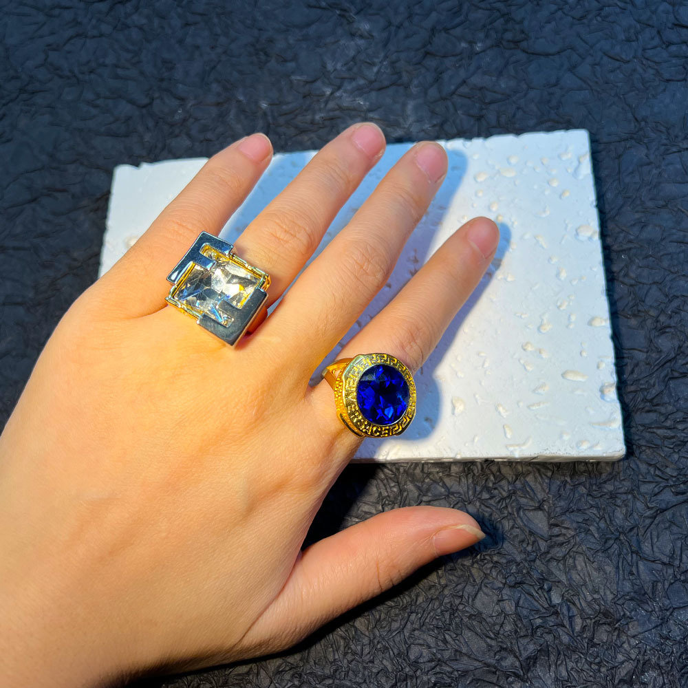 Anel G medieval vintage, répli - Vintage Fashion Rings avaliação e preço